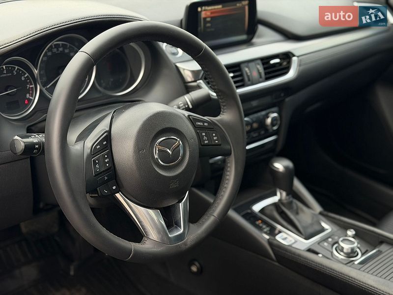 Седан Mazda 6 2016 в Киеве
