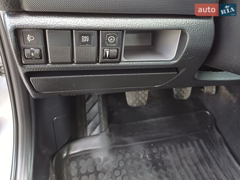 Седан Mazda 6 2002 в Золочеве