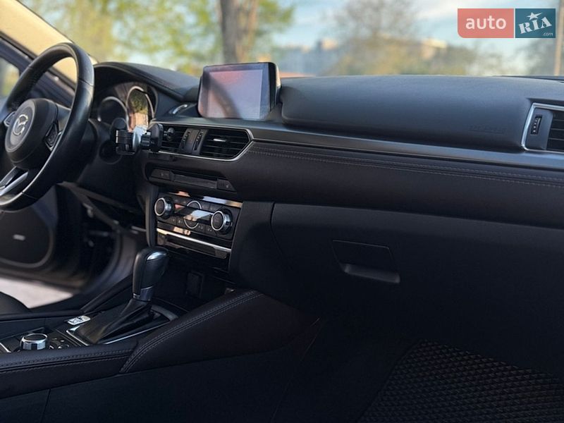 Седан Mazda 6 2017 в Буче