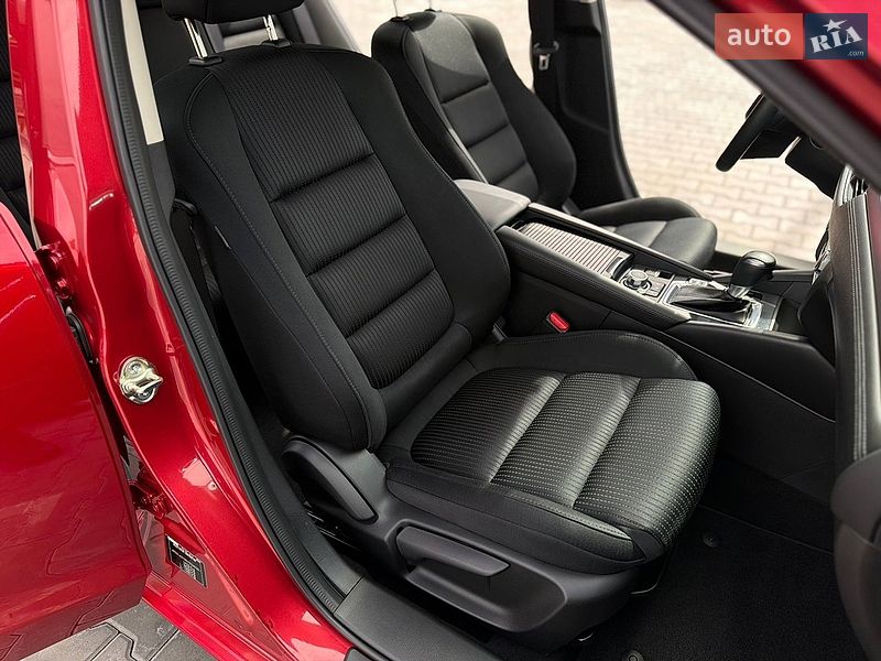 Седан Mazda 6 2017 в Днепре