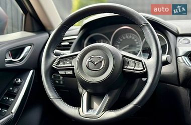 Седан Mazda 6 2017 в Днепре