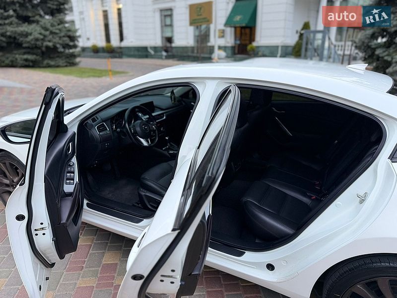 Седан Mazda 6 2015 в Одесі