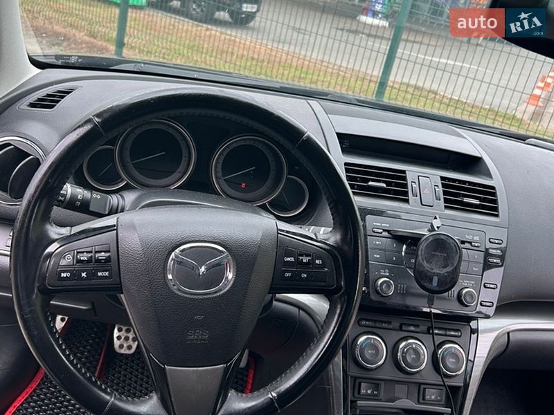 Седан Mazda 6 2011 в Киеве