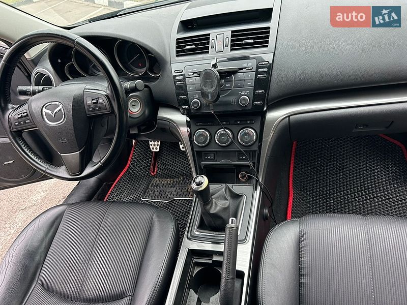 Седан Mazda 6 2011 в Киеве