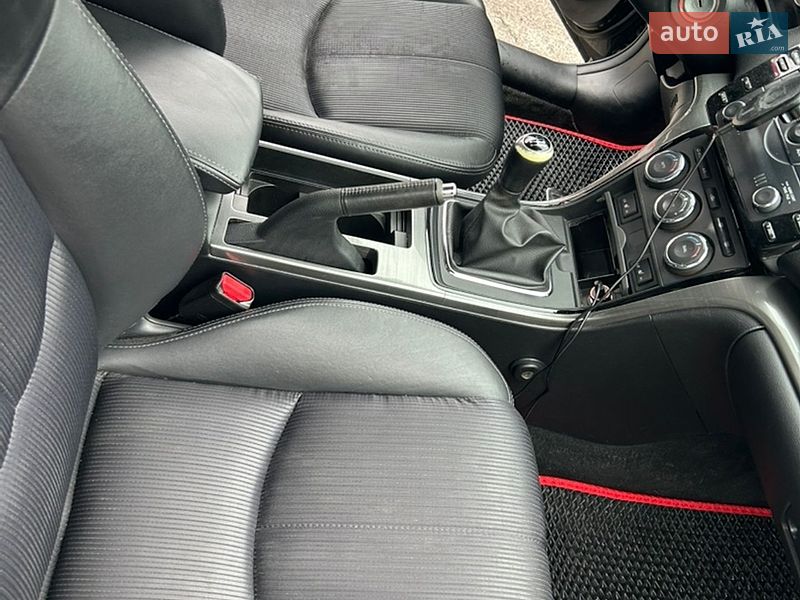 Седан Mazda 6 2011 в Киеве