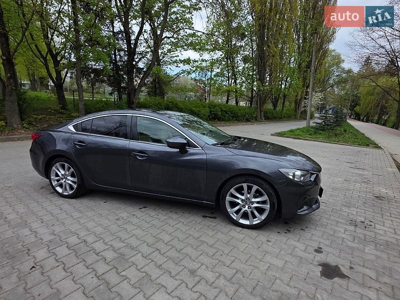 Седан Mazda 6 2013 в Чернівцях