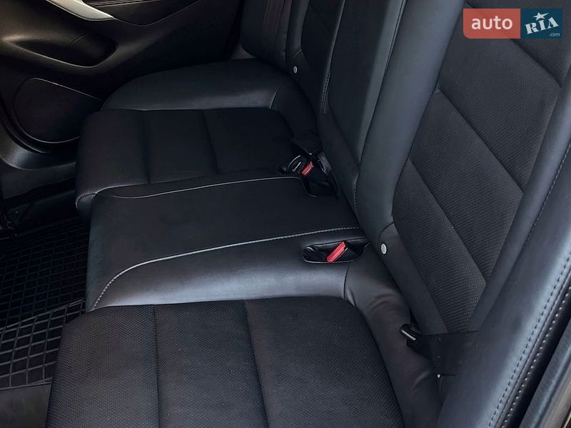 Седан Mazda 6 2015 в Полтаві