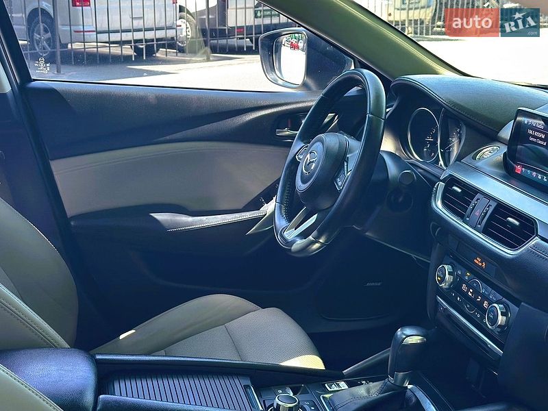 Седан Mazda 6 2016 в Киеве