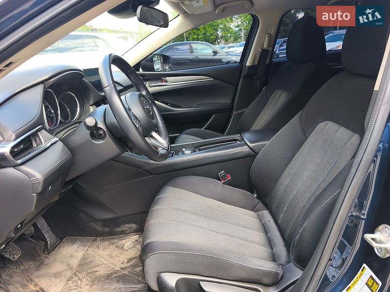Седан Mazda 6 2018 в Днепре