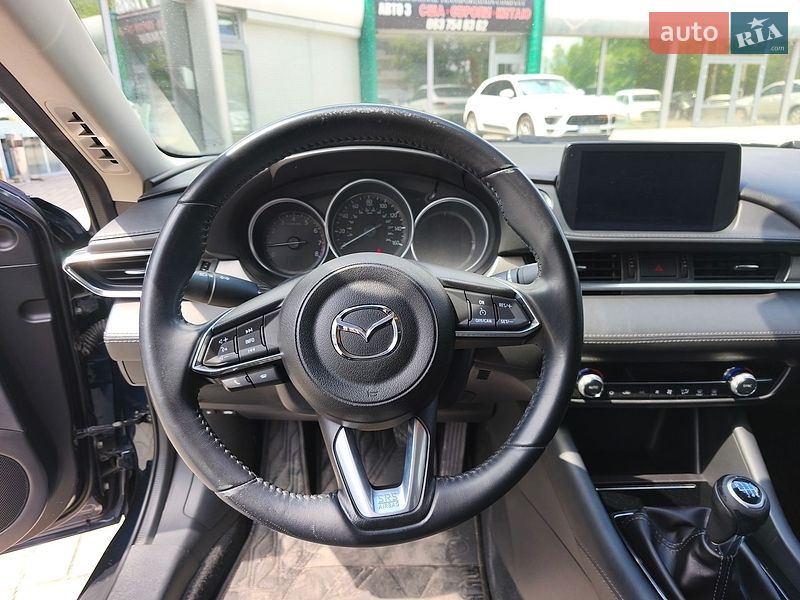 Седан Mazda 6 2018 в Днепре