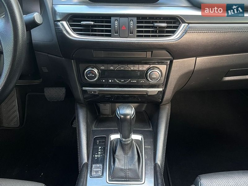 Седан Mazda 6 2015 в Кривому Розі
