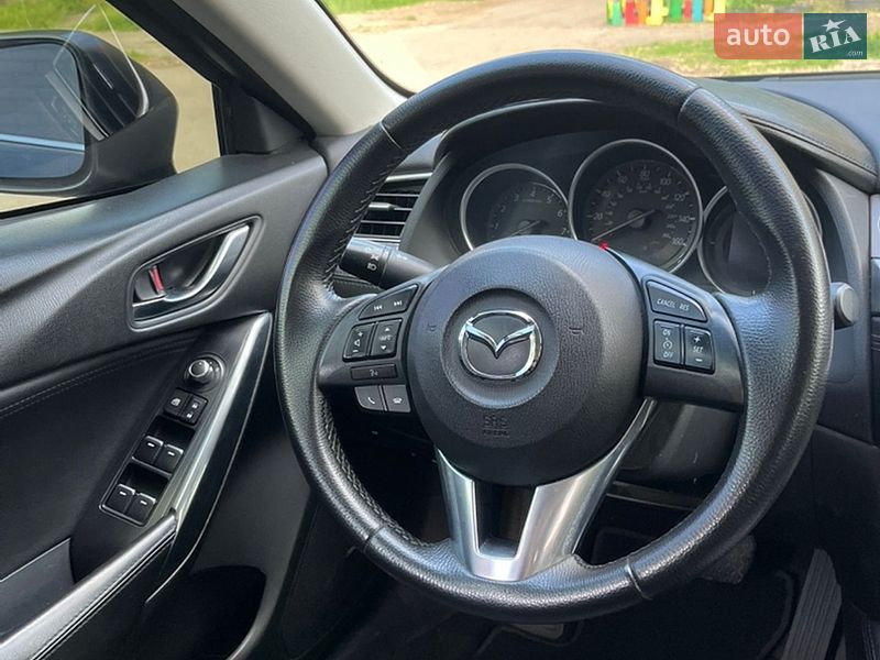 Седан Mazda 6 2015 в Кривому Розі