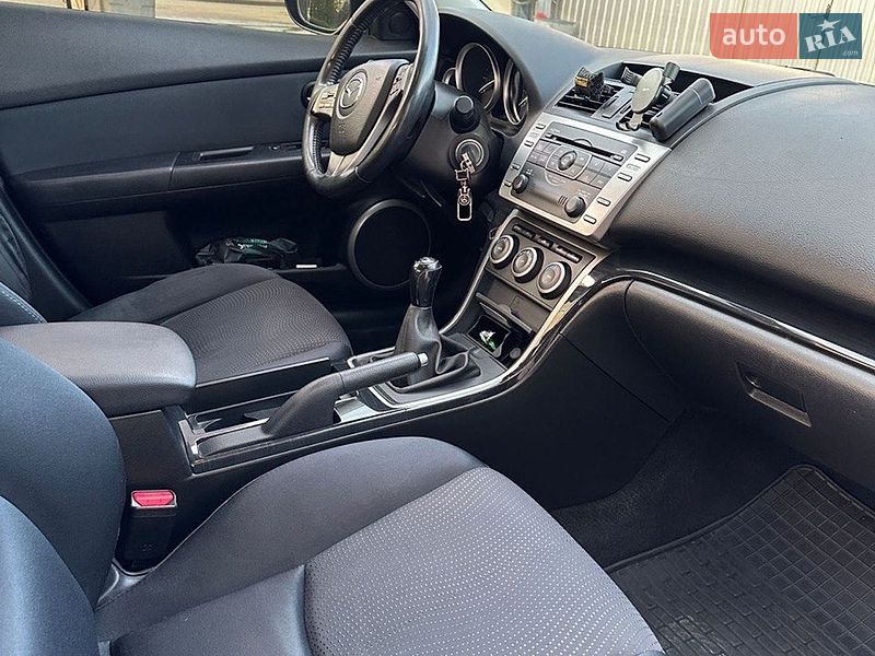 Лифтбек Mazda 6 2009 в Баранинцах