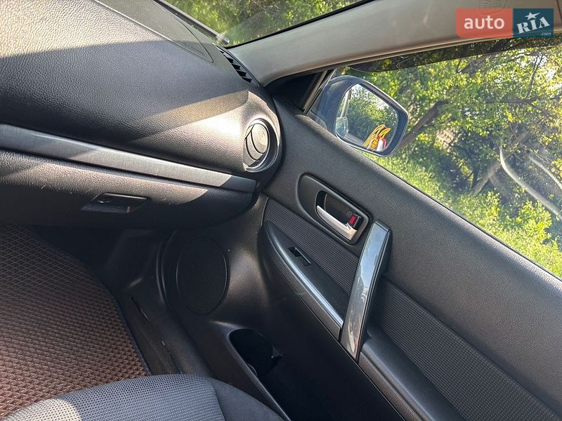 Седан Mazda 6 2005 в Киеве