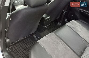 Седан Mazda 6 2002 в Золочеве