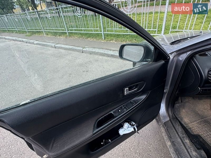 Универсал Mazda 6 2003 в Киеве