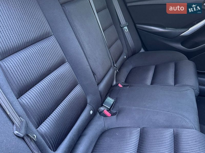 Седан Mazda 6 2015 в Киеве