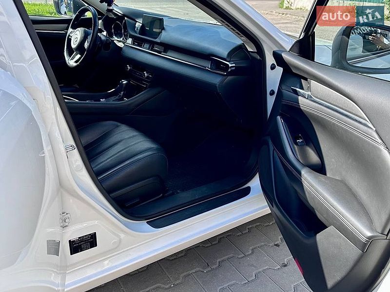 Седан Mazda 6 2019 в Киеве