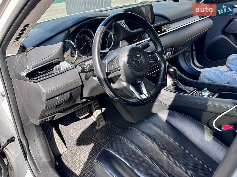 Седан Mazda 6 2019 в Киеве