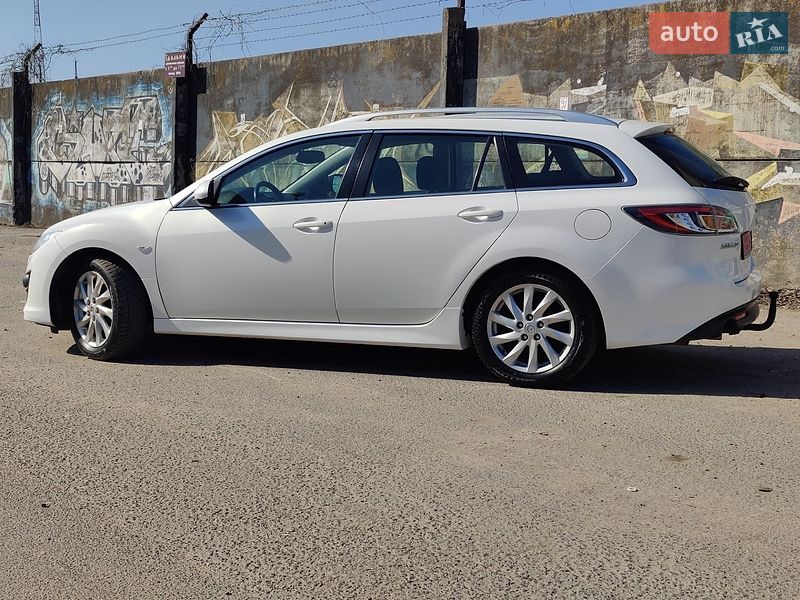 Универсал Mazda 6 2010 в Луцке