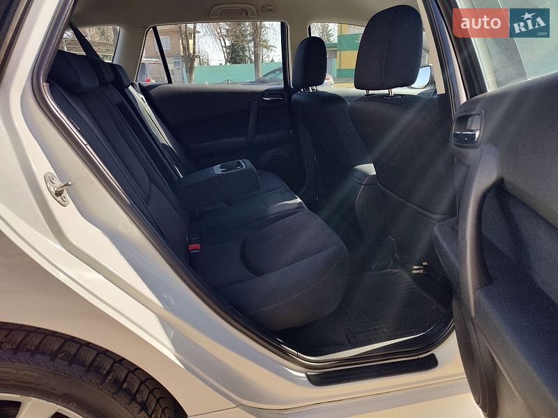 Универсал Mazda 6 2010 в Луцке