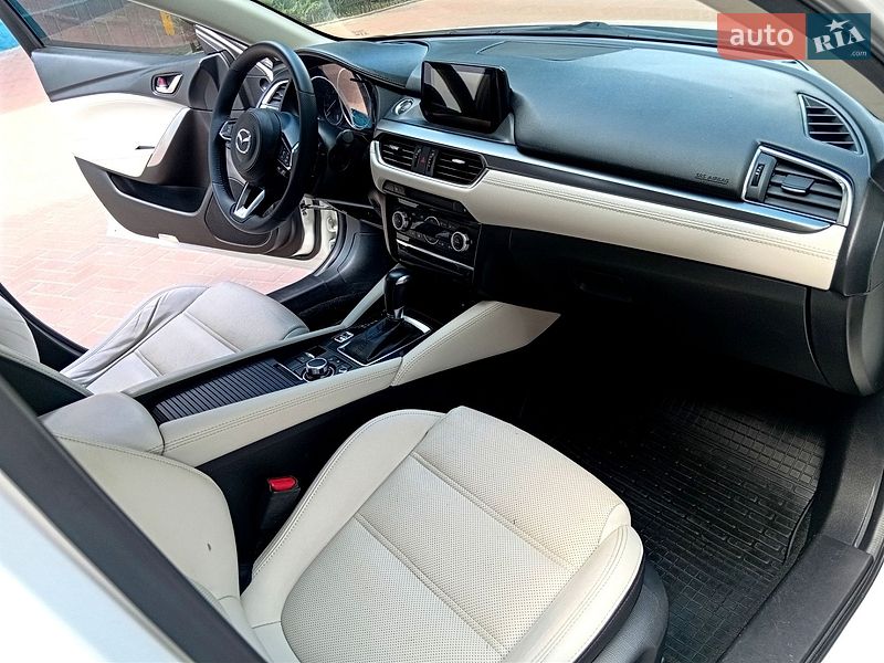 Седан Mazda 6 2017 в Сумах