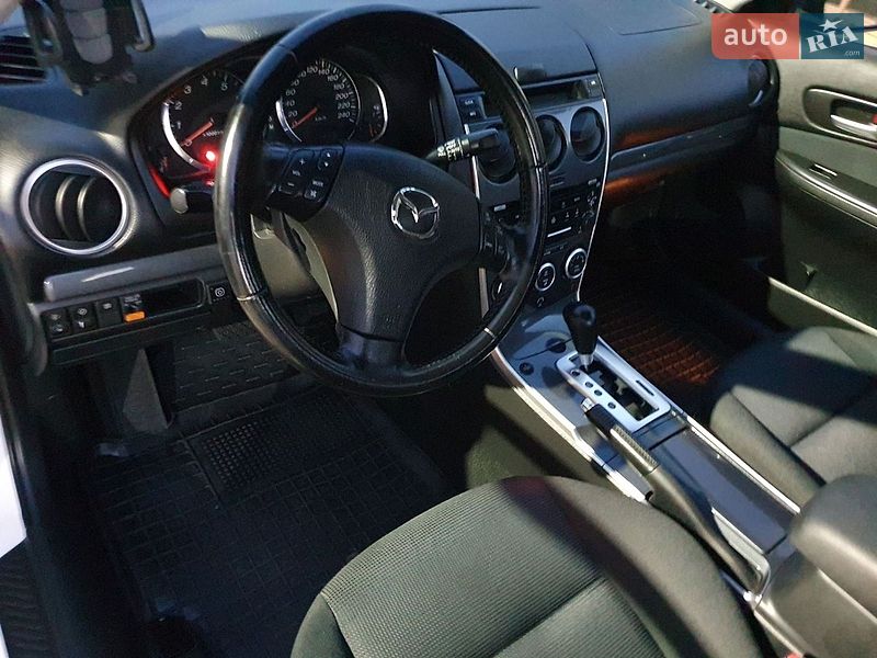 Седан Mazda 6 2006 в Вишневому фото 43 Седан Mazda 6 2006 в Вишневому