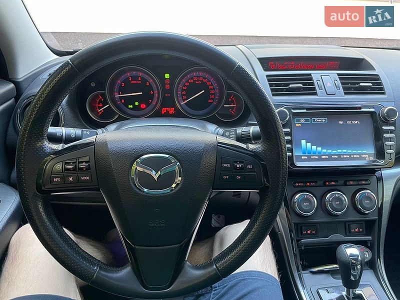 Седан Mazda 6 2011 в Новомосковске