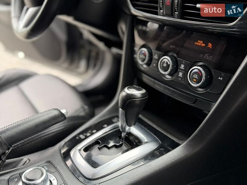 Седан Mazda 6 2013 в Черновцах