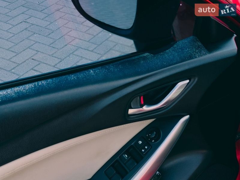 Седан Mazda 6 2014 в Запоріжжі
