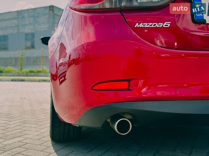 Седан Mazda 6 2014 в Запоріжжі