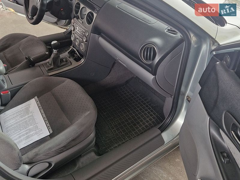 Седан Mazda 6 2004 в Мукачевому