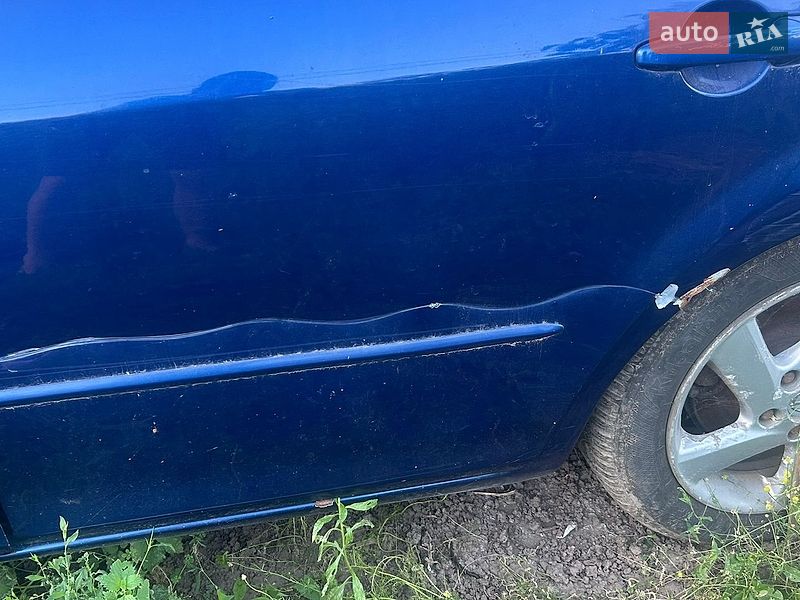 Лифтбек Mazda 6 2002 в Гайсине