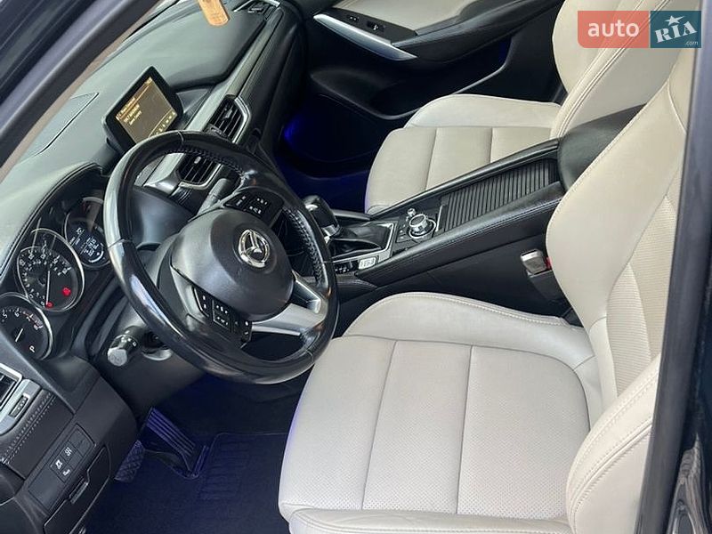 Седан Mazda 6 2015 в Ивано-Франковске