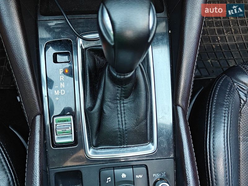 Седан Mazda 6 2016 в Черновцах
