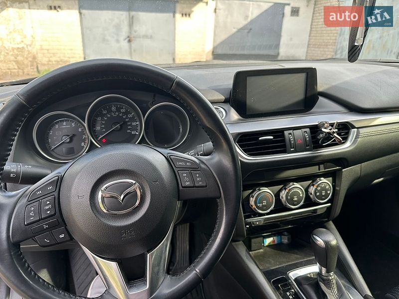 Седан Mazda 6 2016 в Павлограде