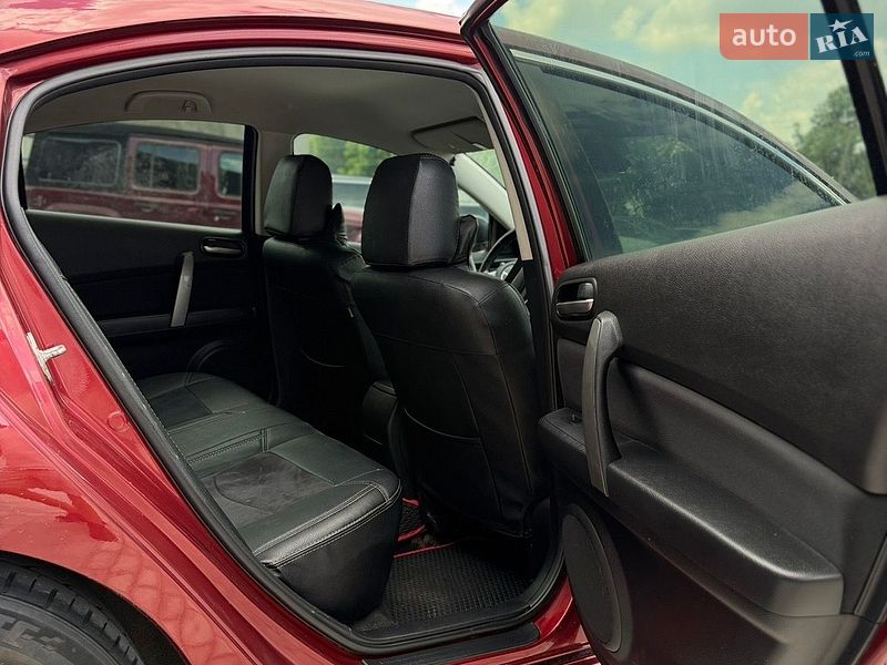 Седан Mazda 6 2008 в Черновцах