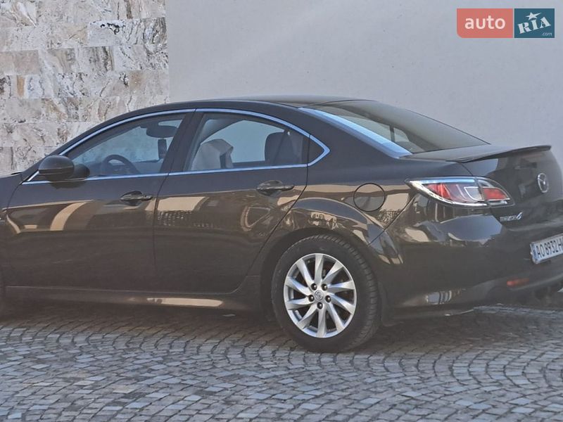 Седан Mazda 6 2011 в Ужгороде