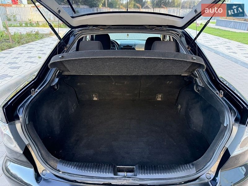 Ліфтбек Mazda 6 2004 в Одесі
