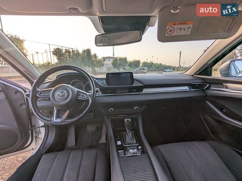 Седан Mazda 6 2019 в Киеве