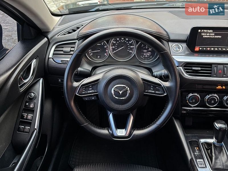 Седан Mazda 6 2017 в Днепре