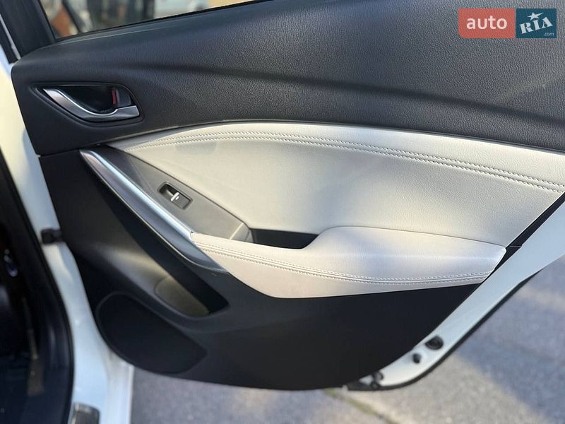 Седан Mazda 6 2015 в Софіївській Борщагівці