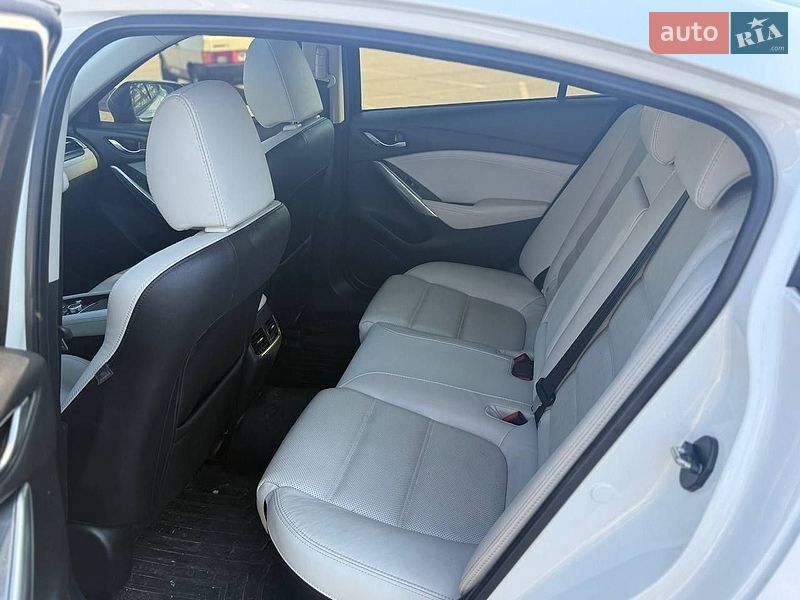 Седан Mazda 6 2015 в Софіївській Борщагівці