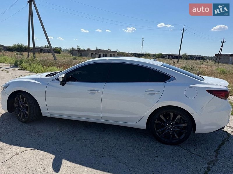 Седан Mazda 6 2016 в Болграді