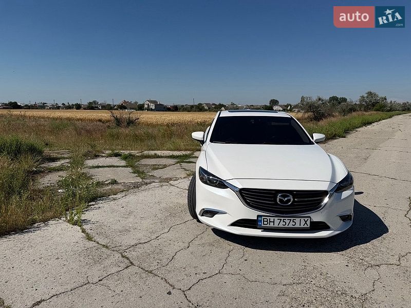 Седан Mazda 6 2016 в Болграді