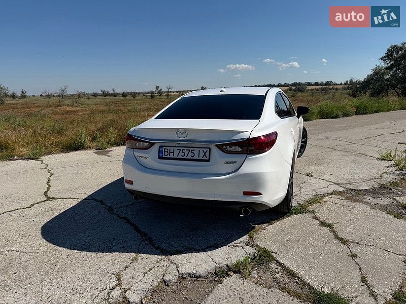 Седан Mazda 6 2016 в Болграді