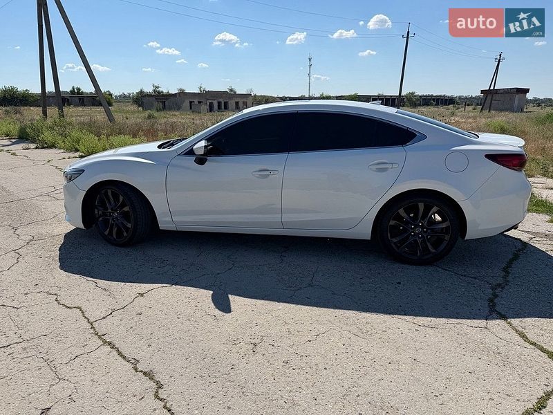 Седан Mazda 6 2016 в Болграді
