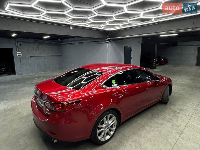 Седан Mazda 6 2017 в Черновцах
