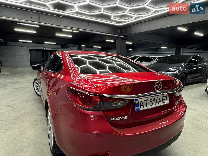Седан Mazda 6 2017 в Черновцах