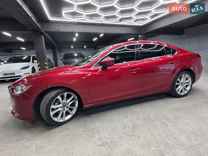 Седан Mazda 6 2017 в Черновцах